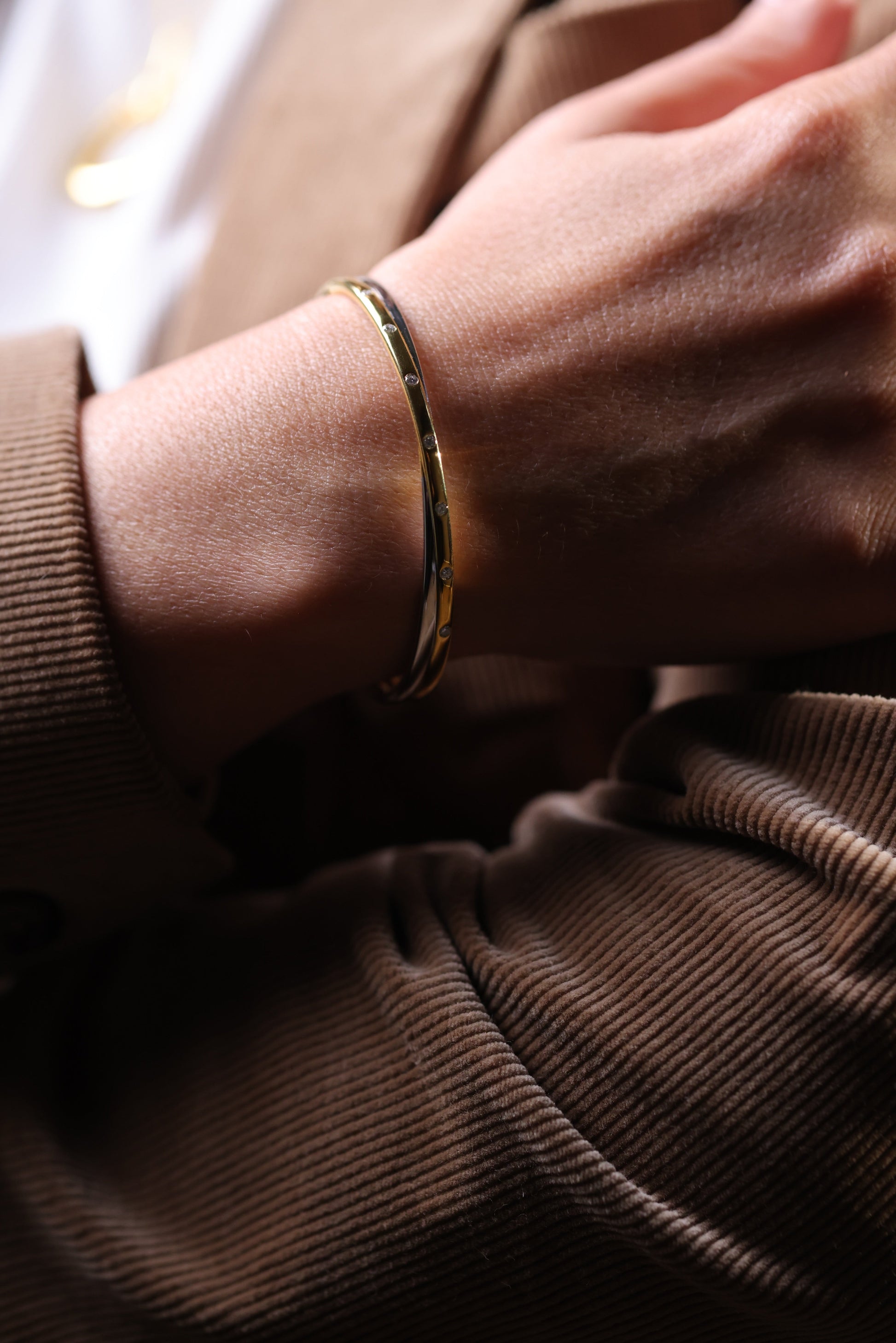 Ansa Cuff sculptural open cuff with lab-grown diamonds and clean architectural lines