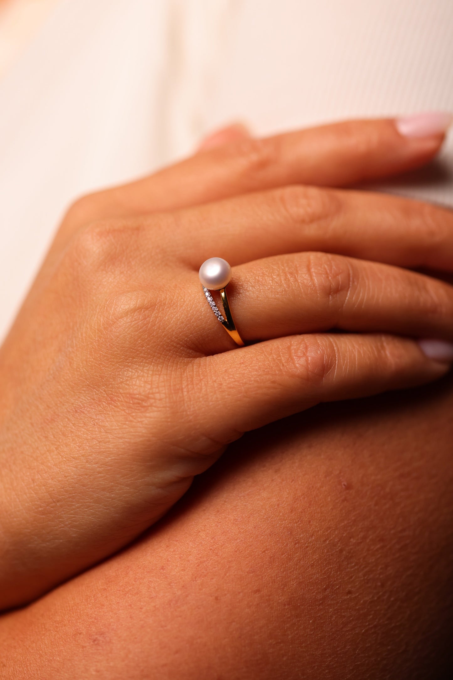 Disha Ring with angled pearl and lab-grown diamond eye silhouette