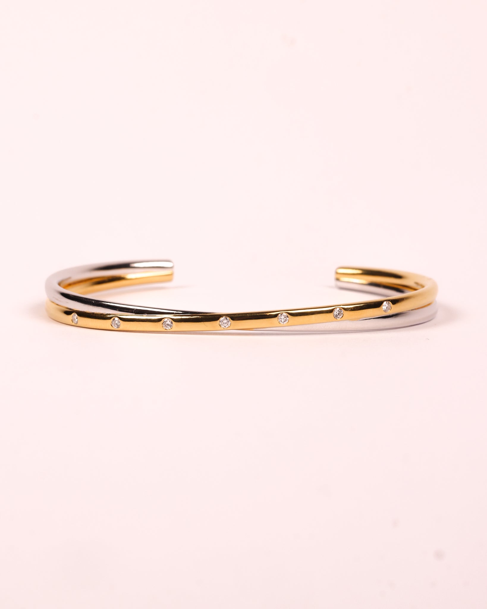 Ansa Cuff sculptural open cuff with lab-grown diamonds and clean architectural design