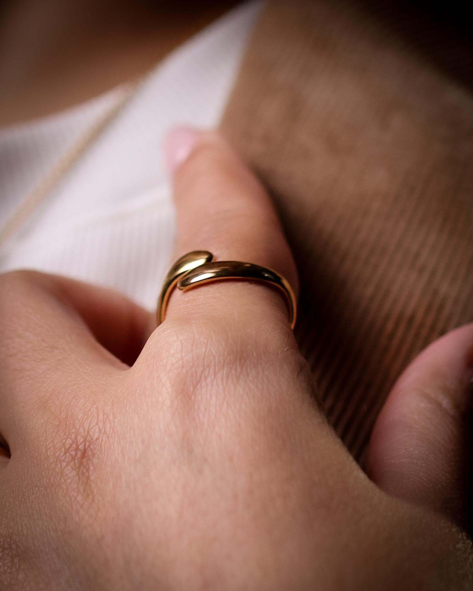 Avart Ring with continuous spiral design symbolizing motion and balance in a modern Indian-inspired style