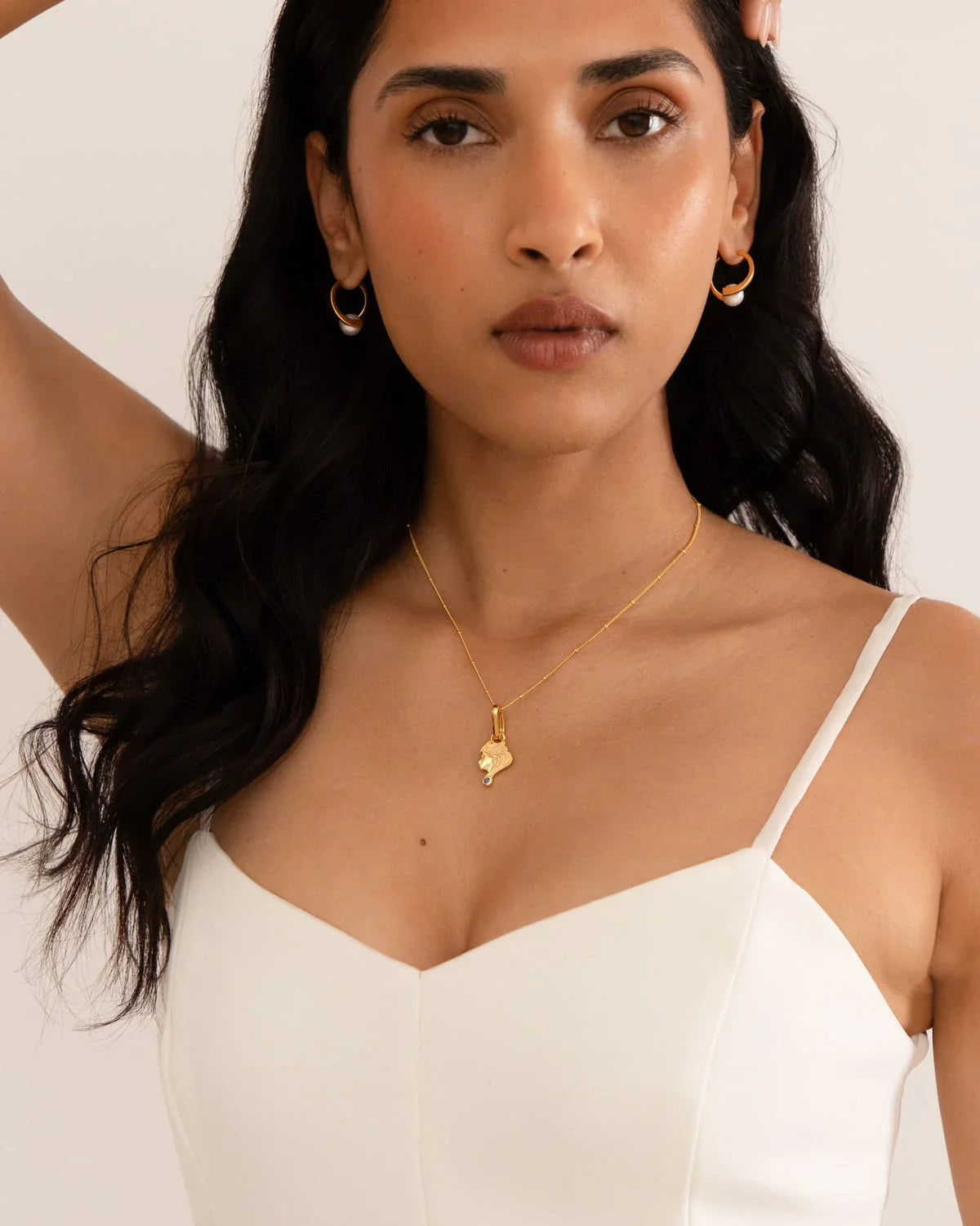 Virgo – Kanya zodiac sign with Mercury symbol and blue sapphire representing precision and devotion