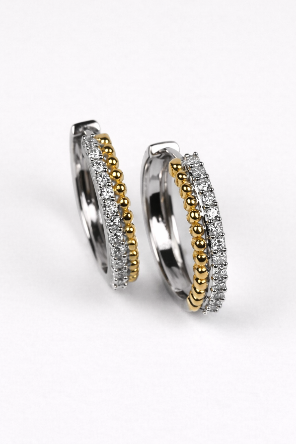 Rekhā Hoops with lab-grown diamonds in a modern linear design
