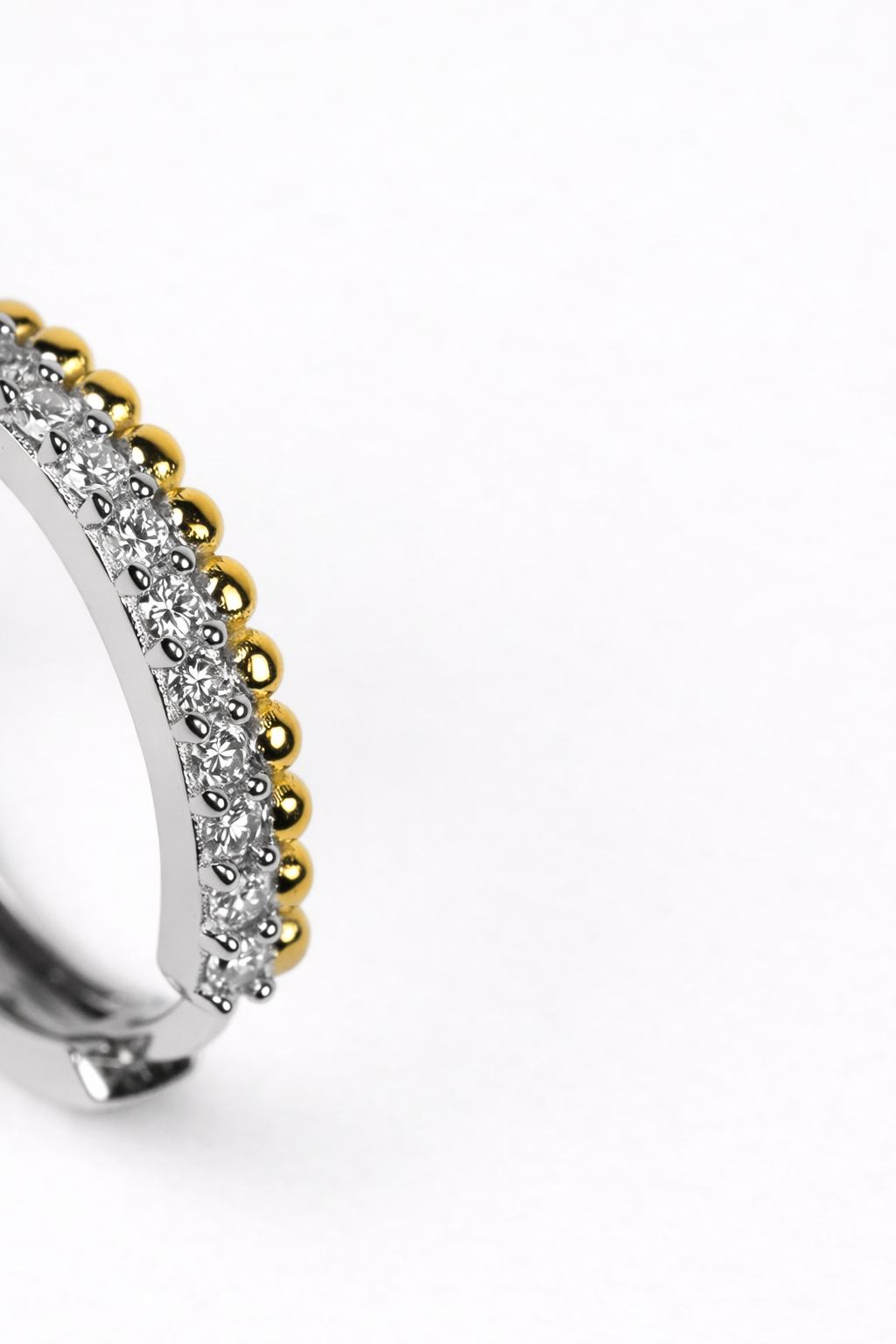 Rekhā Hoops lab-grown diamond hoop earrings with linear design and modern metal finish